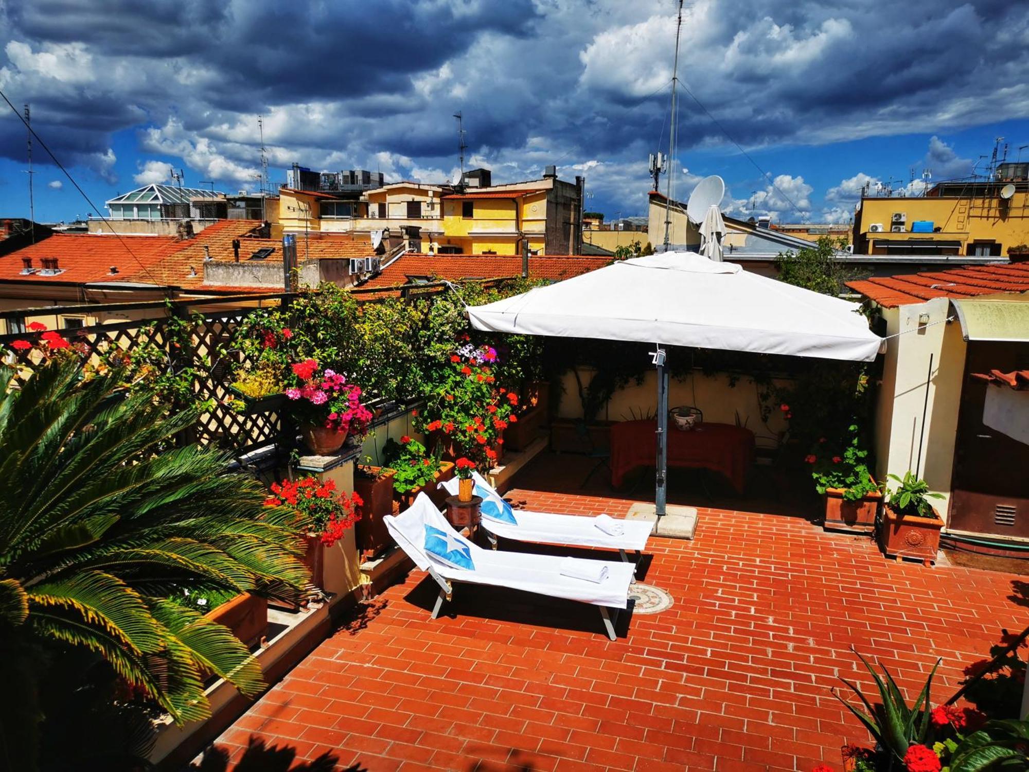 Gasthuis Attic Garden Rome